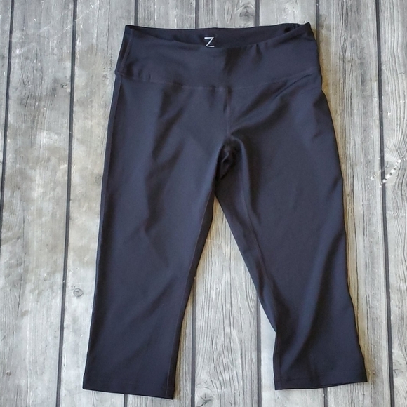Zella High Waisted Cropped Leggings Sz Medium - Picture 1 of 3